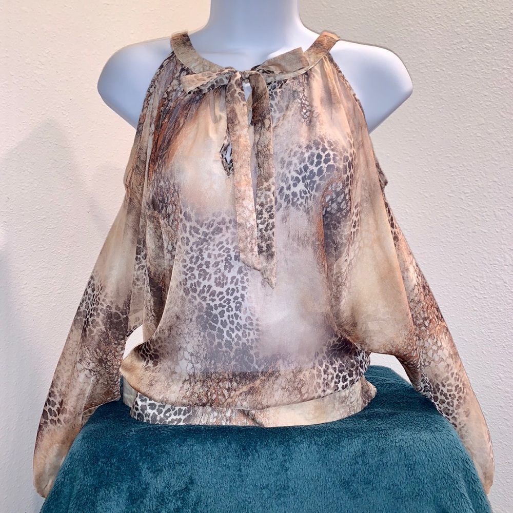 NWOT Print Cold Shoulder Blouse